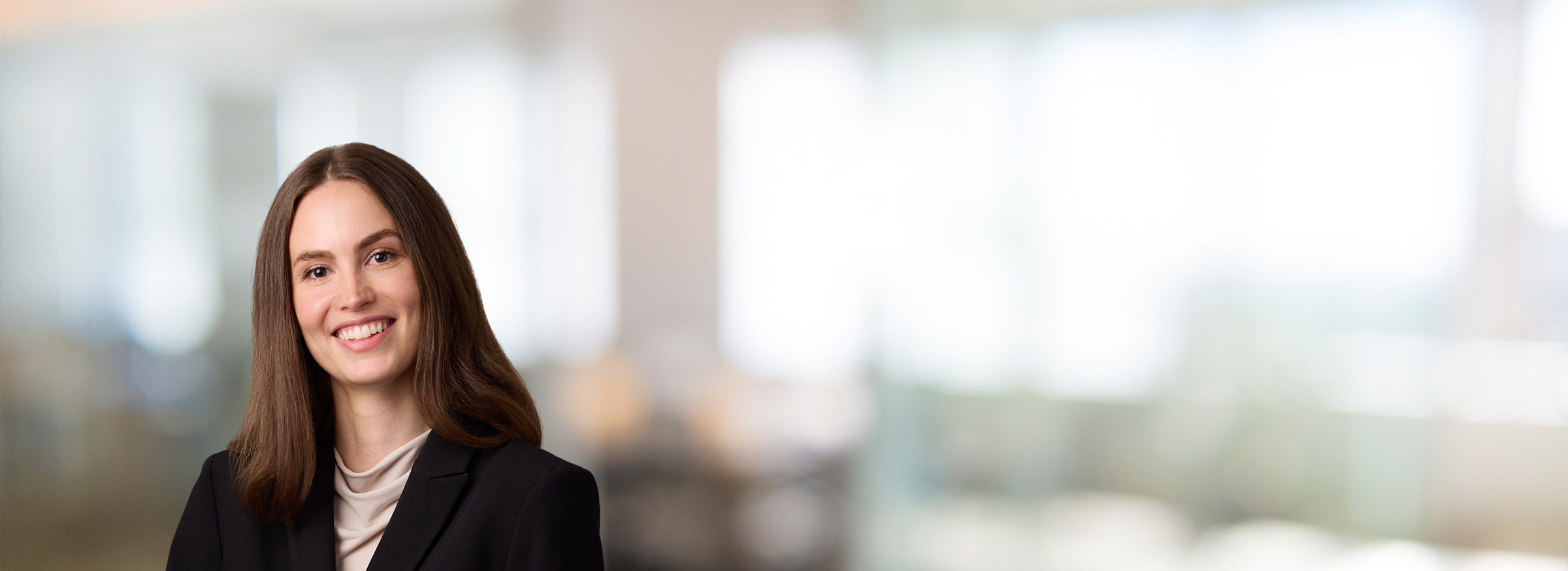 Aviva Diamond Headshot