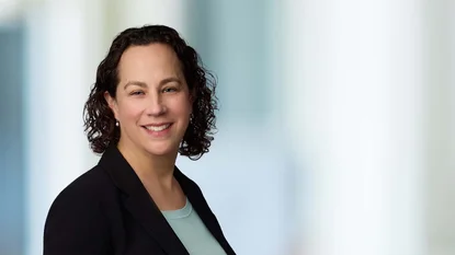 Laura Rosenbaum Headshot
